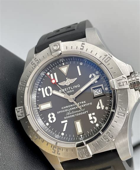 Breitling Avenger seawolf stainless steel